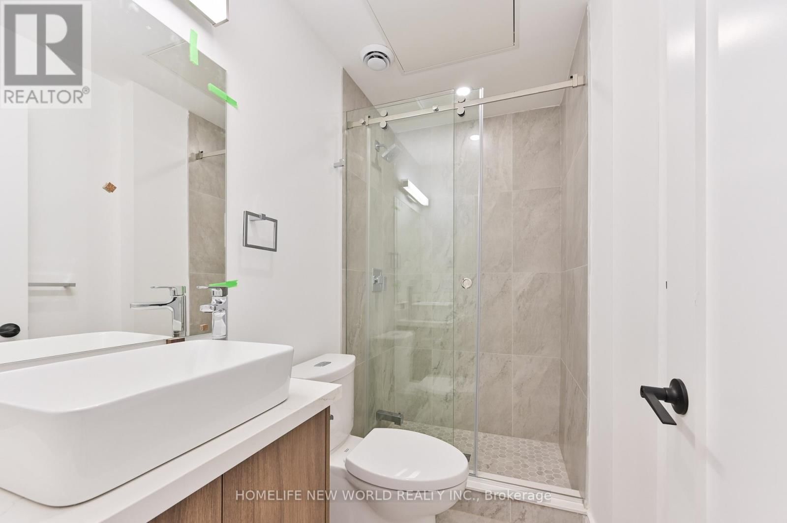 102 - 59 LUNNESS ROAD Image 11