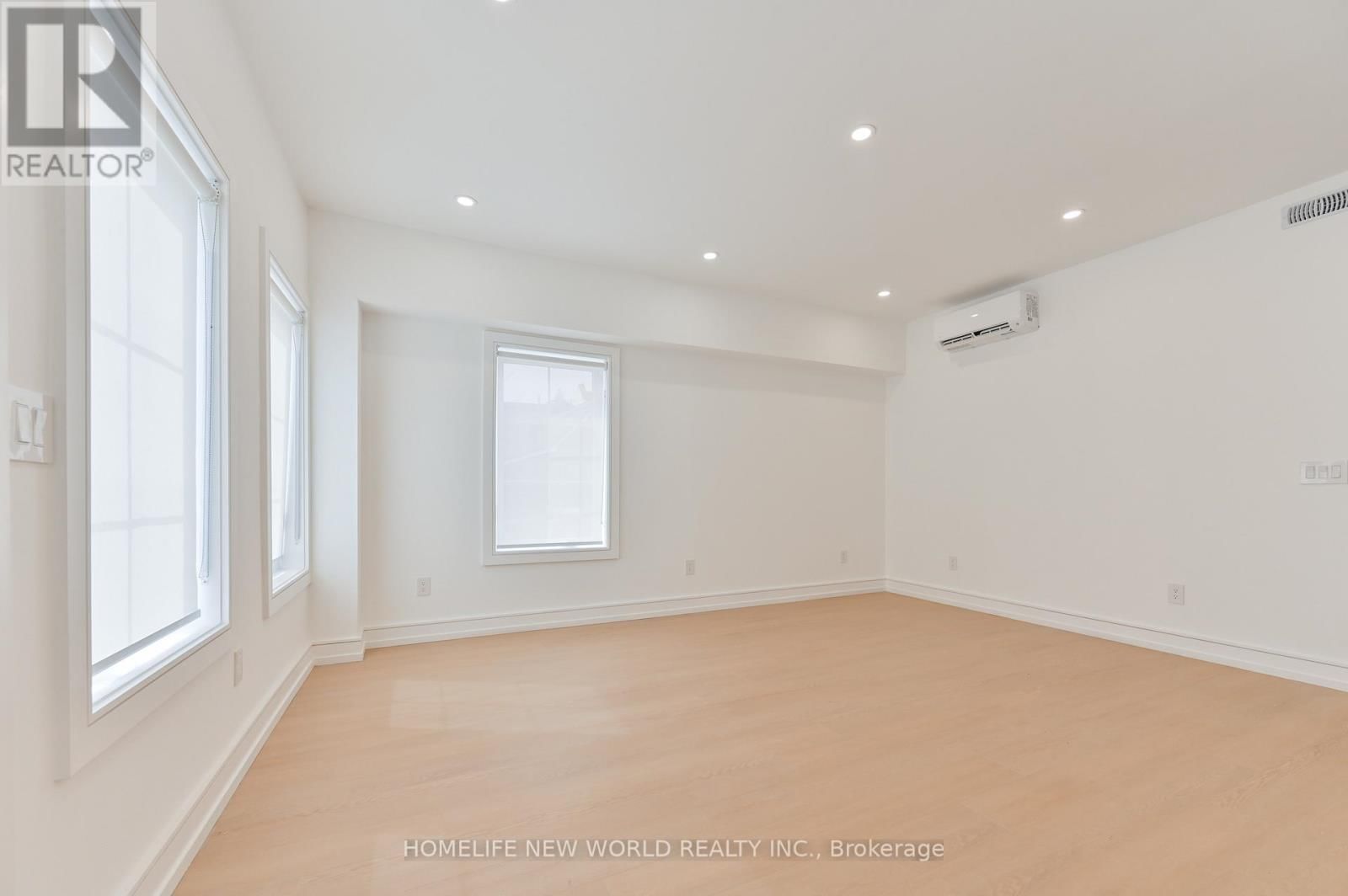 102 - 59 LUNNESS ROAD Image 2