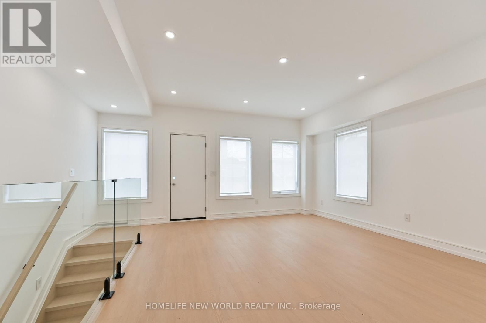 102 - 59 LUNNESS ROAD Image 4