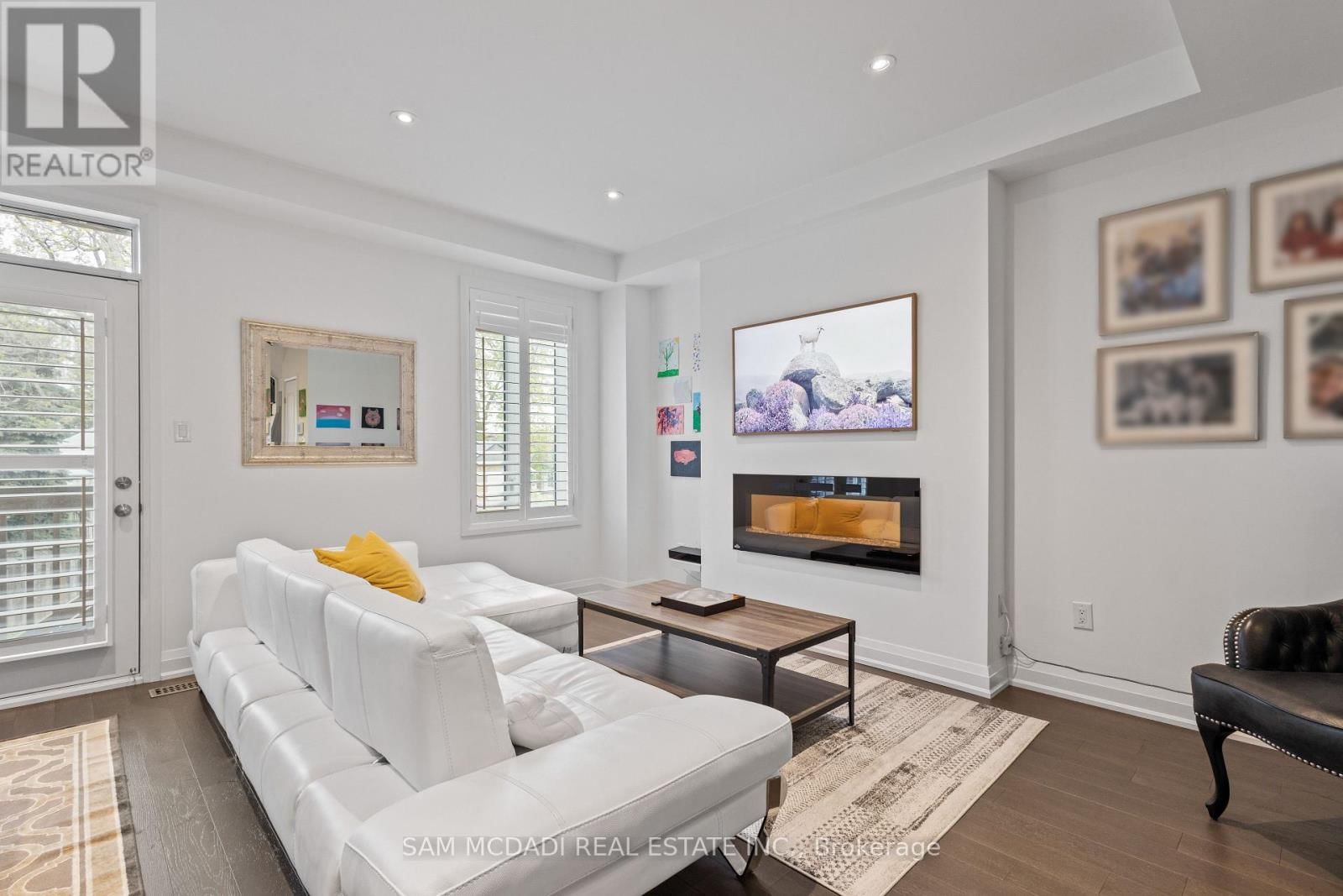 1067 SHAW DRIVE Image 12