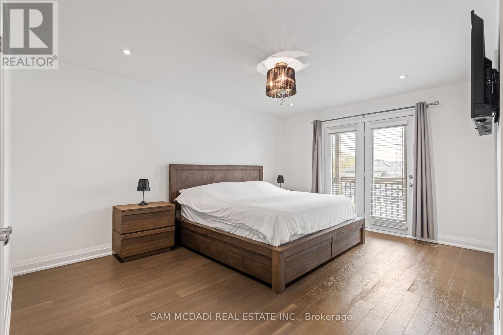 1067 SHAW DRIVE Image 18