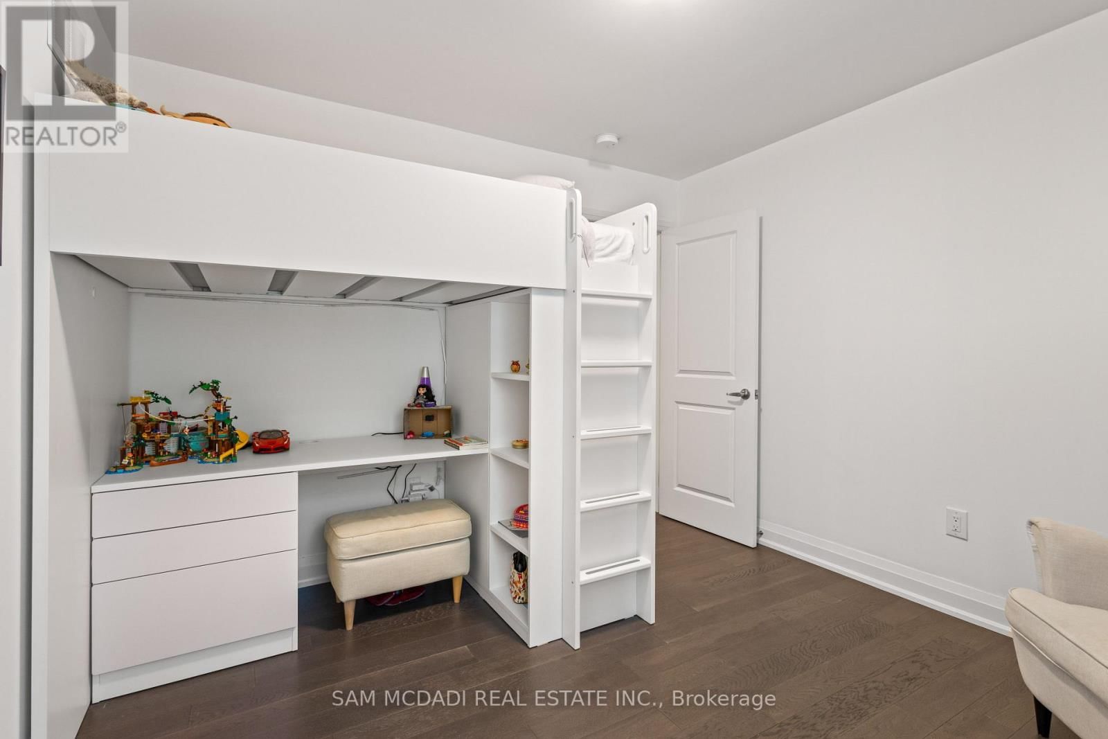 1067 SHAW DRIVE Image 22