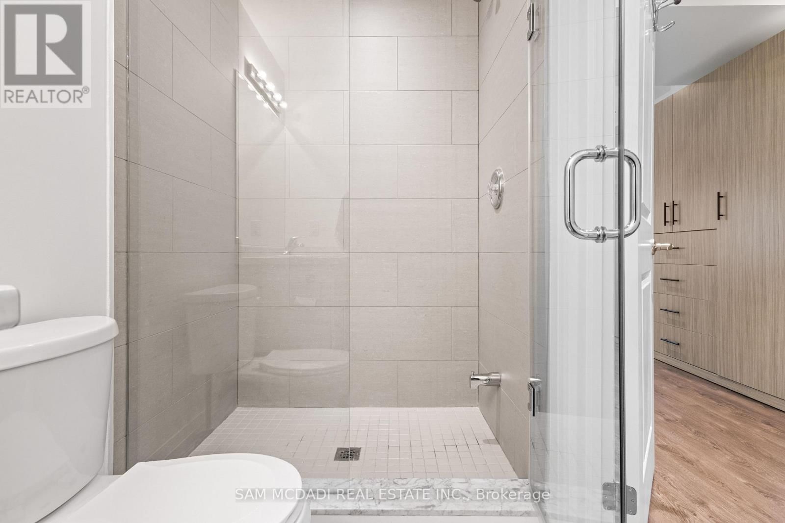 1067 SHAW DRIVE Image 31