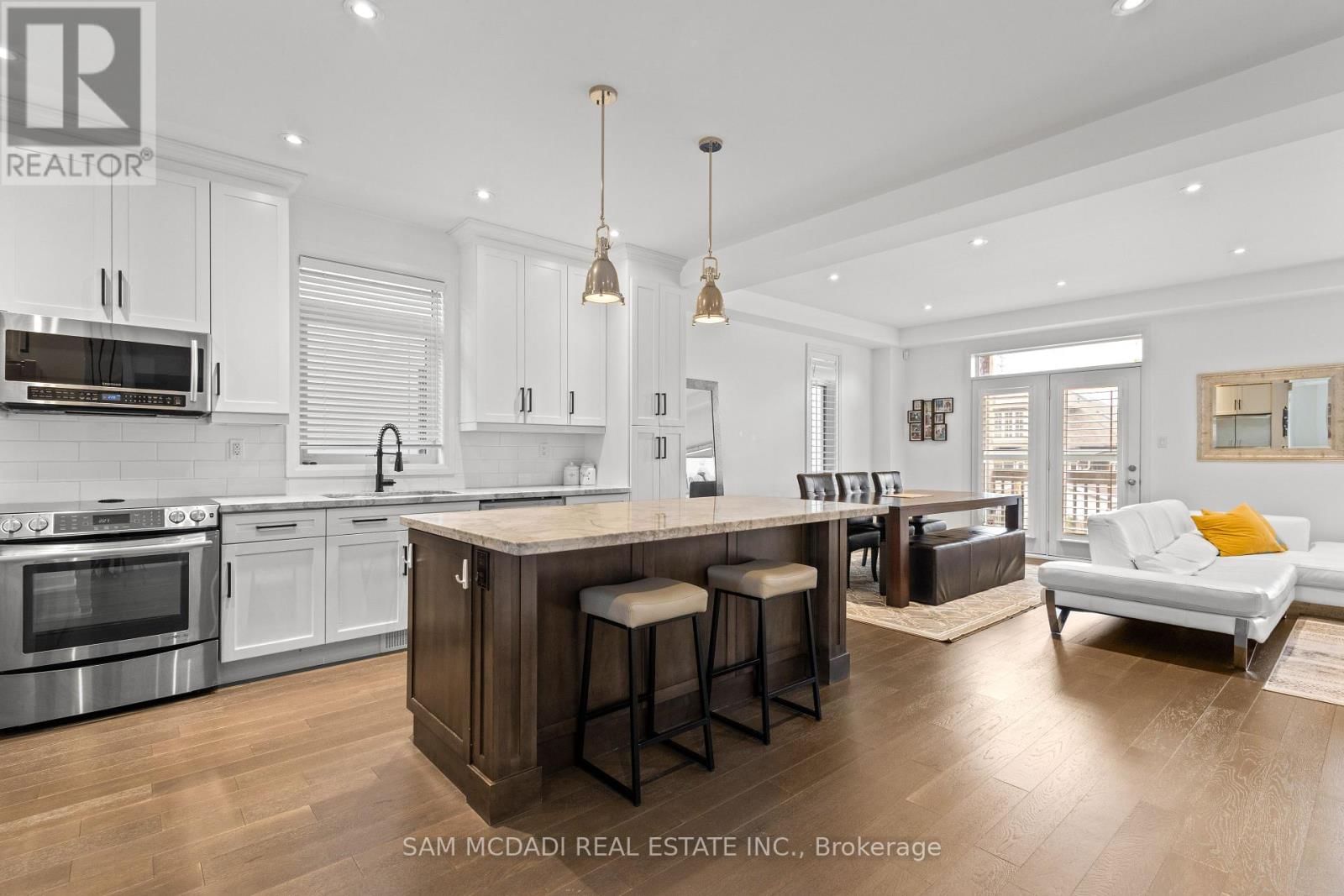 1067 SHAW DRIVE Image 4