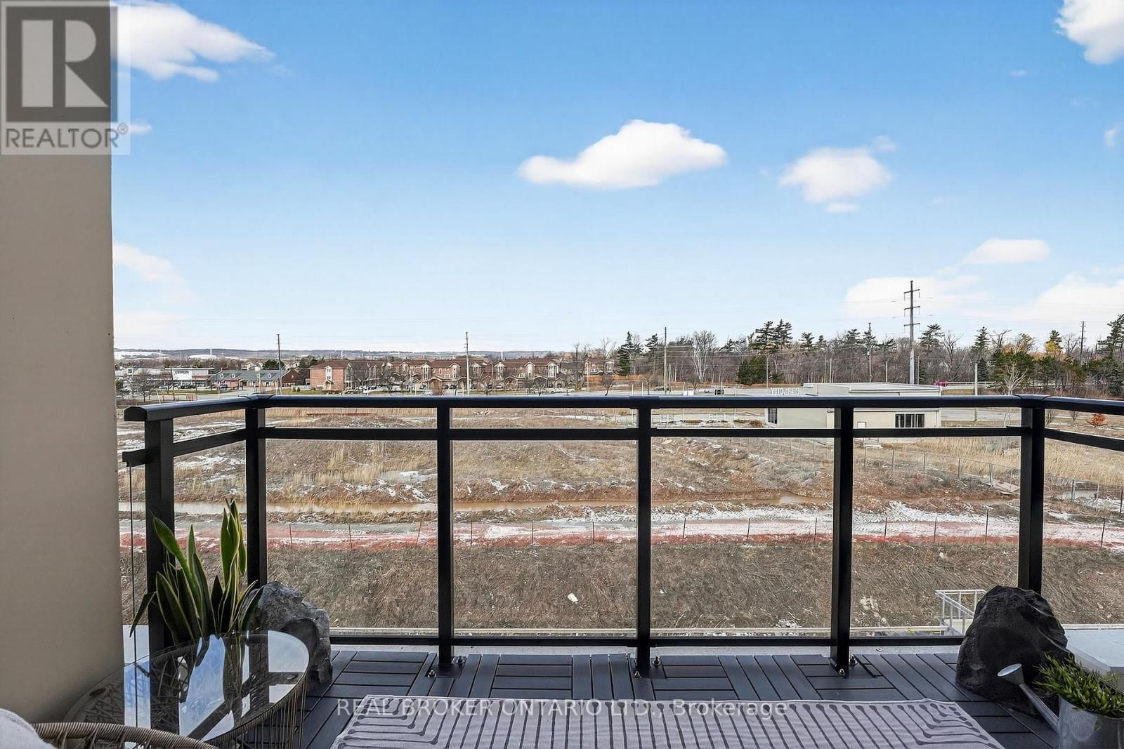 418 - 4040 UPPER MIDDLE ROAD Image 24