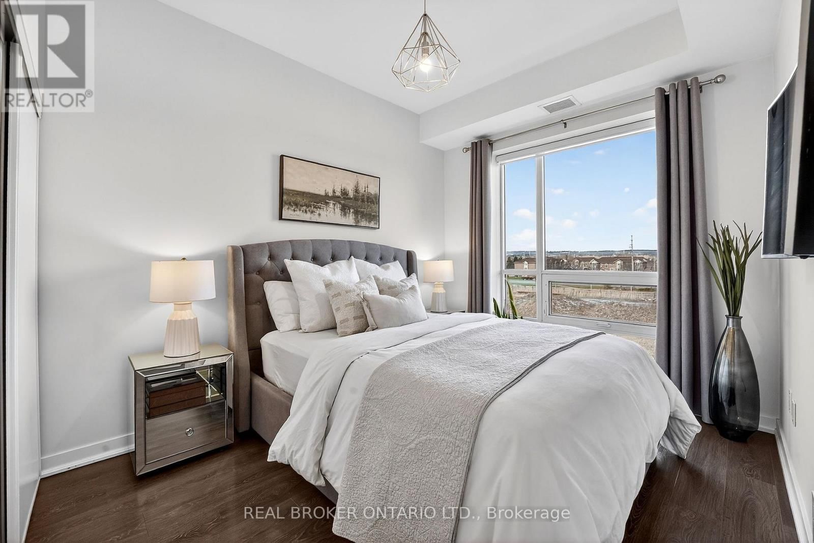 418 - 4040 UPPER MIDDLE ROAD Image 26