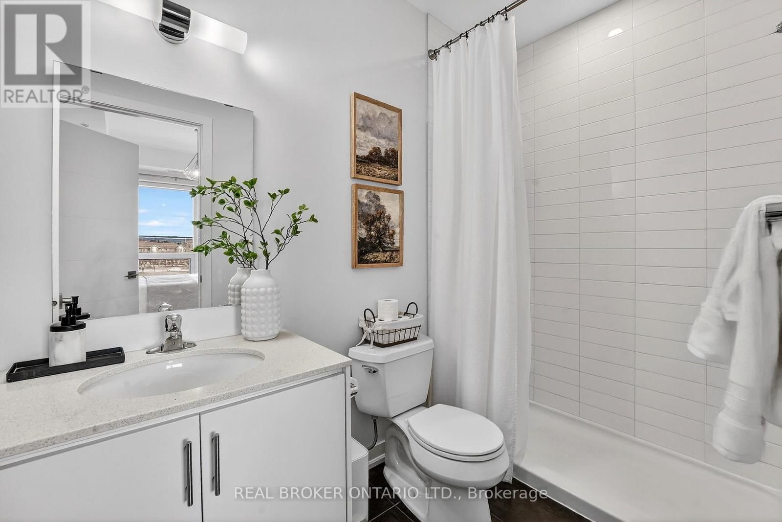 418 - 4040 UPPER MIDDLE ROAD Image 28