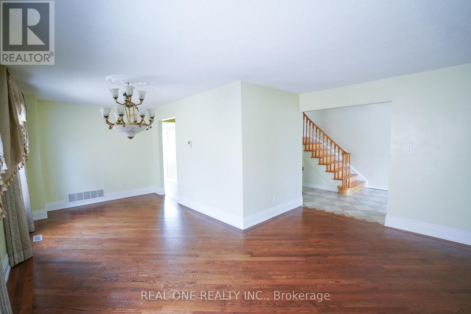 476 BUD GREGORY BOULEVARD Image 9