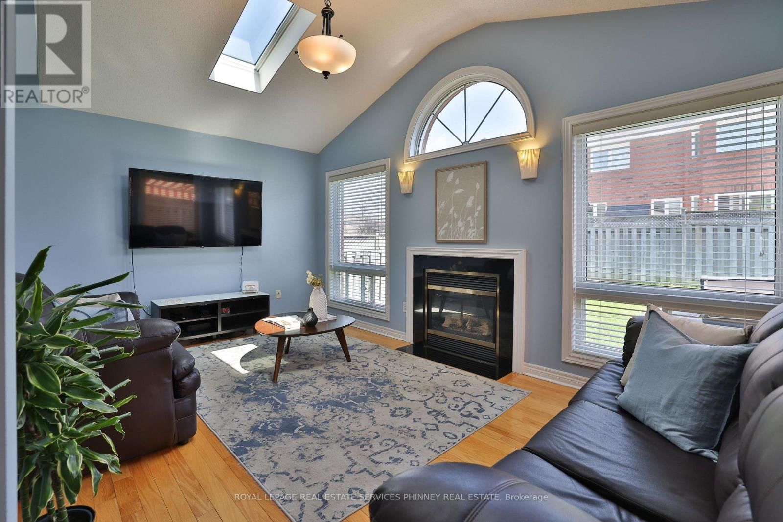 3086 OWLS FOOT DRIVE Image 12