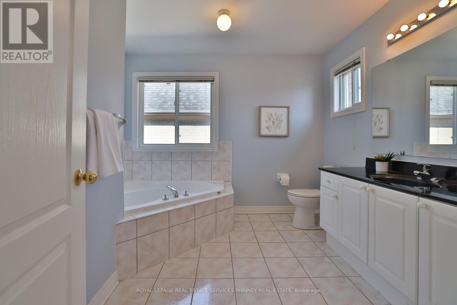 3086 OWLS FOOT DRIVE Image 19