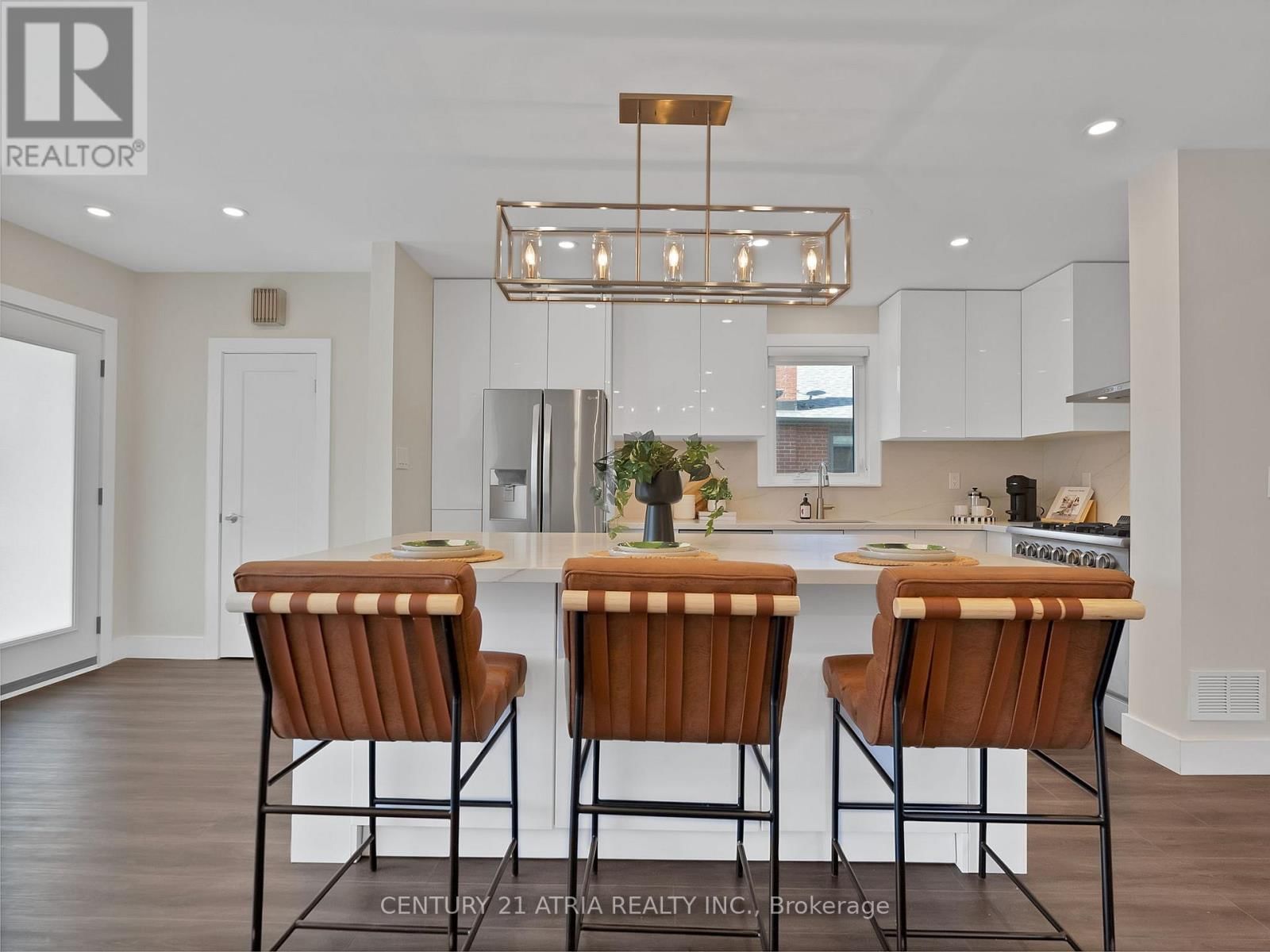 10 DUNROBIN DRIVE Image 6