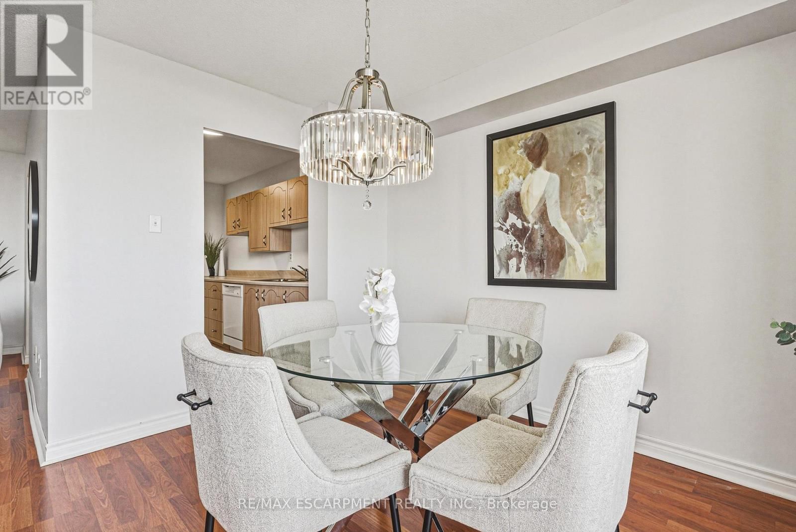 705 - 2055 UPPER MIDDLE ROAD Image 7