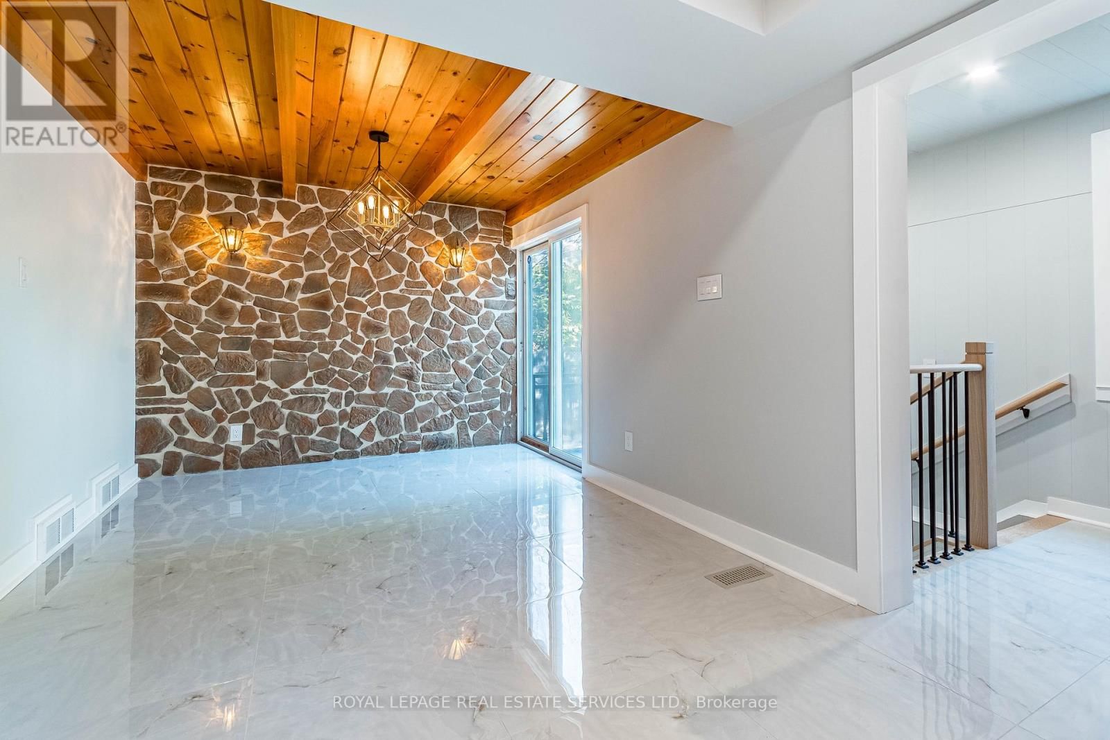 115 WILSON STREET Image 11