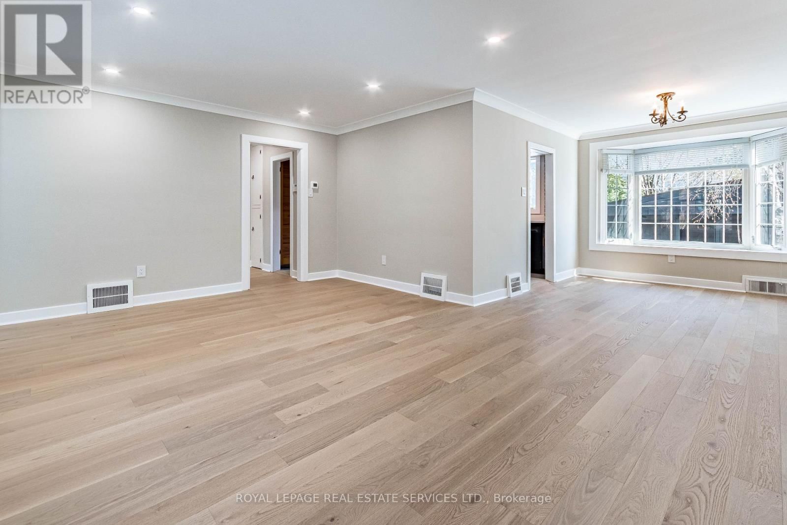 115 WILSON STREET Image 4