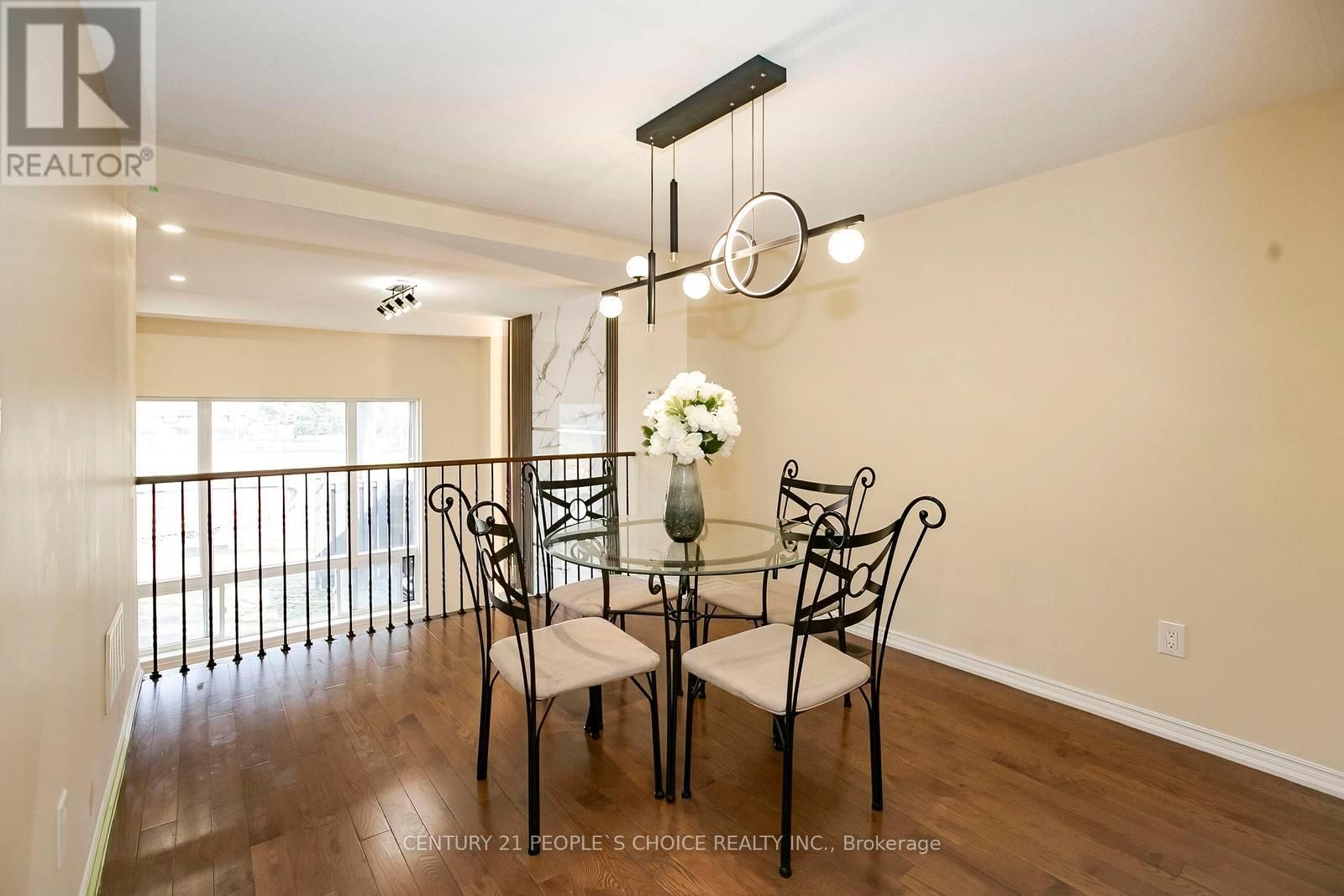 117 - 23 DARRAS COURT Image 11