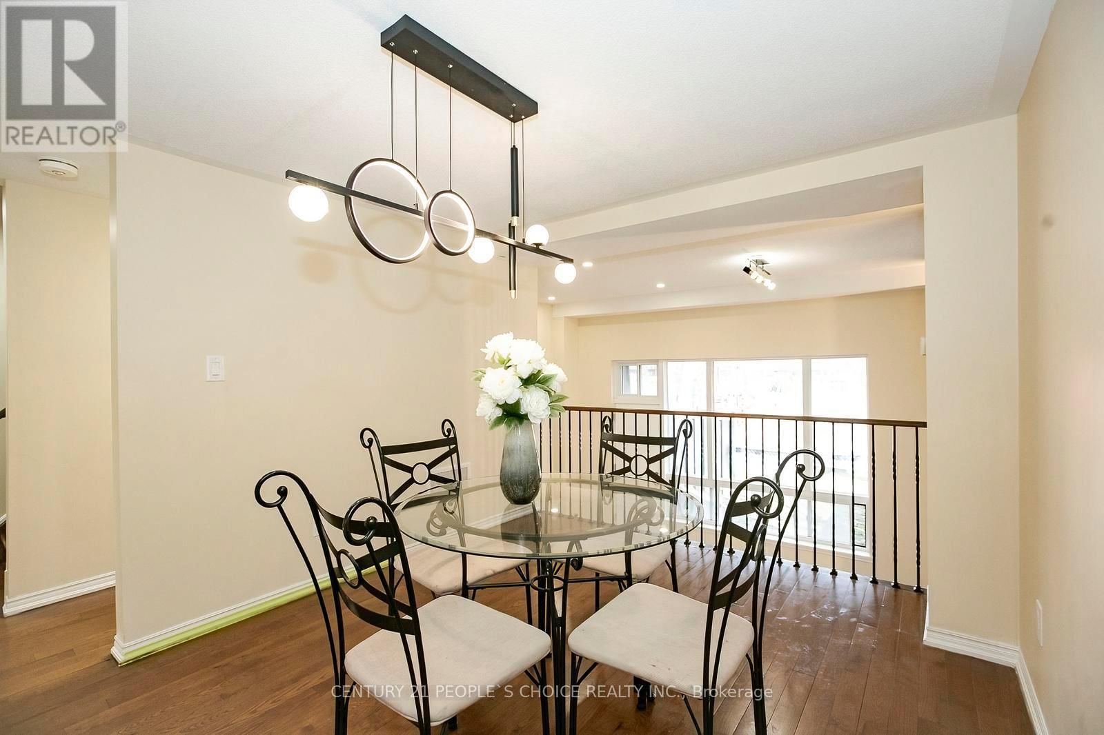 117 - 23 DARRAS COURT Image 12