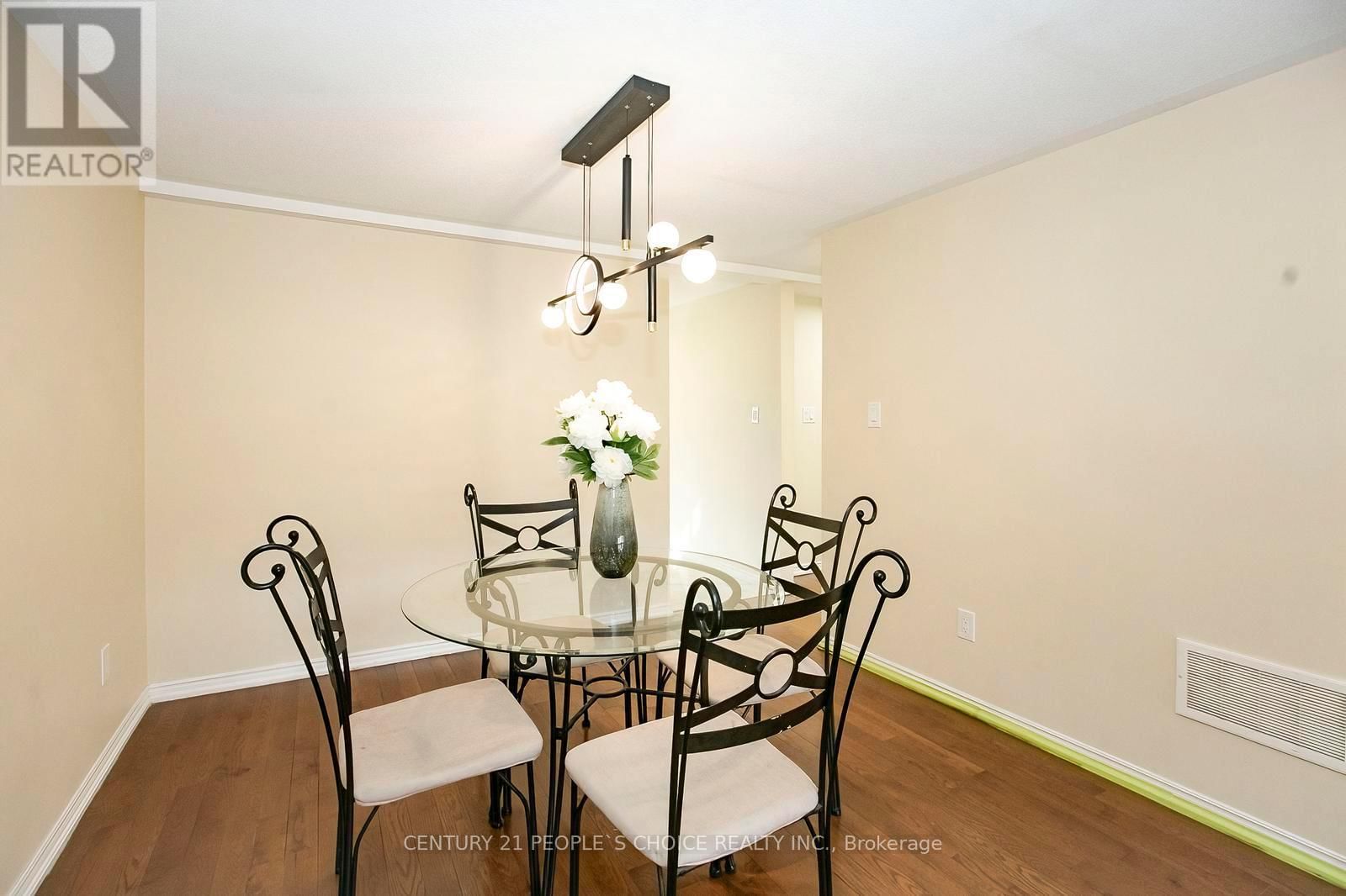 117 - 23 DARRAS COURT Image 14