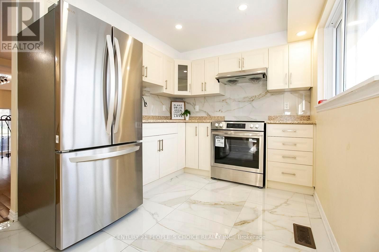 117 - 23 DARRAS COURT Image 15