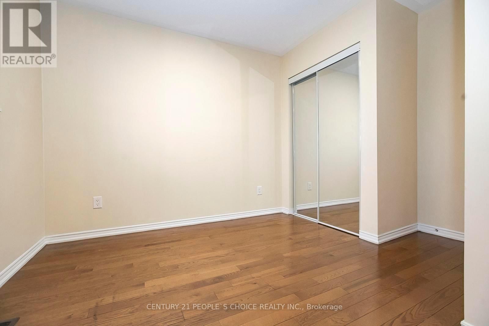 117 - 23 DARRAS COURT Image 25