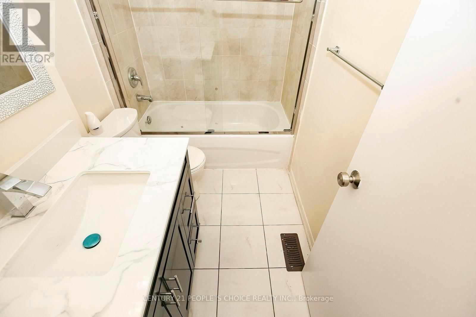 117 - 23 DARRAS COURT Image 28