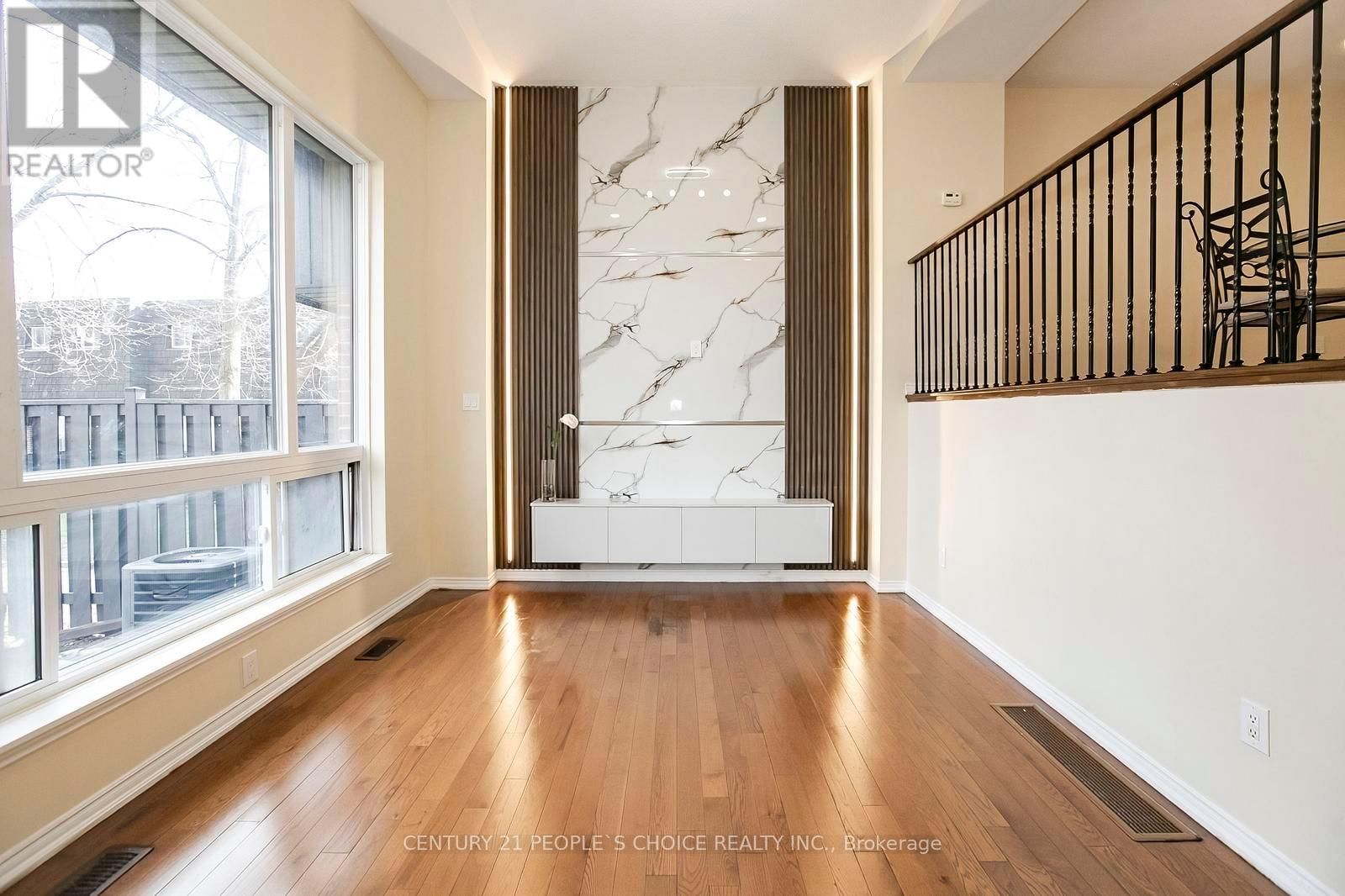 117 - 23 DARRAS COURT Image 7