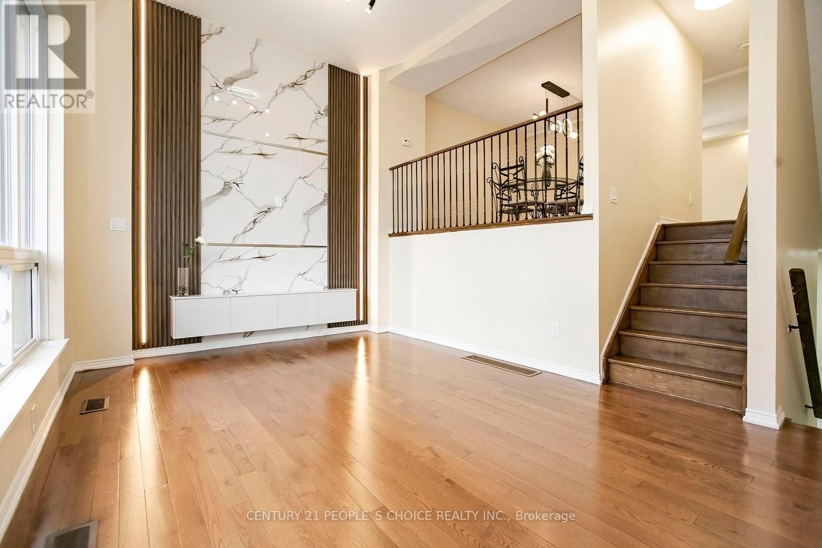 117 - 23 DARRAS COURT Image 8