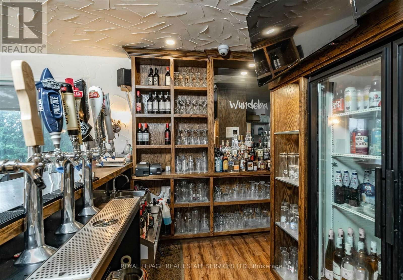 Image #1 of Restaurant for Sale at 4448 Guelph Line, Burlington, Ontario
