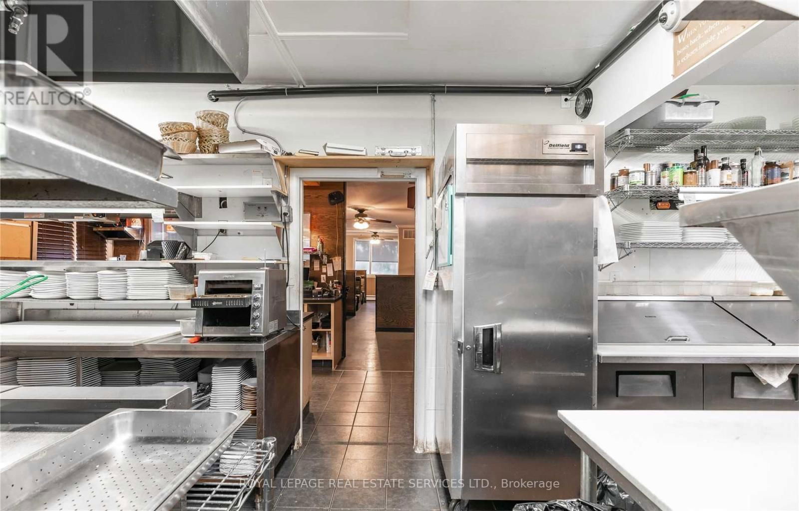 Image #1 of Restaurant for Sale at 4448 Guelph Line, Burlington, Ontario