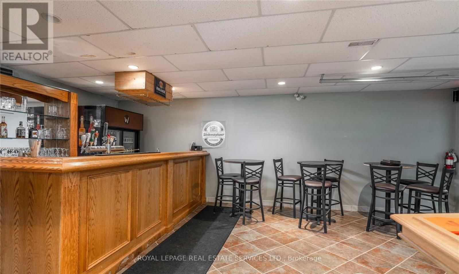 Image #1 of Restaurant for Sale at 4448 Guelph Line, Burlington, Ontario