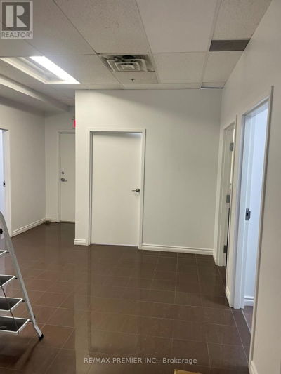 Commercial for Rent in New-brunswick