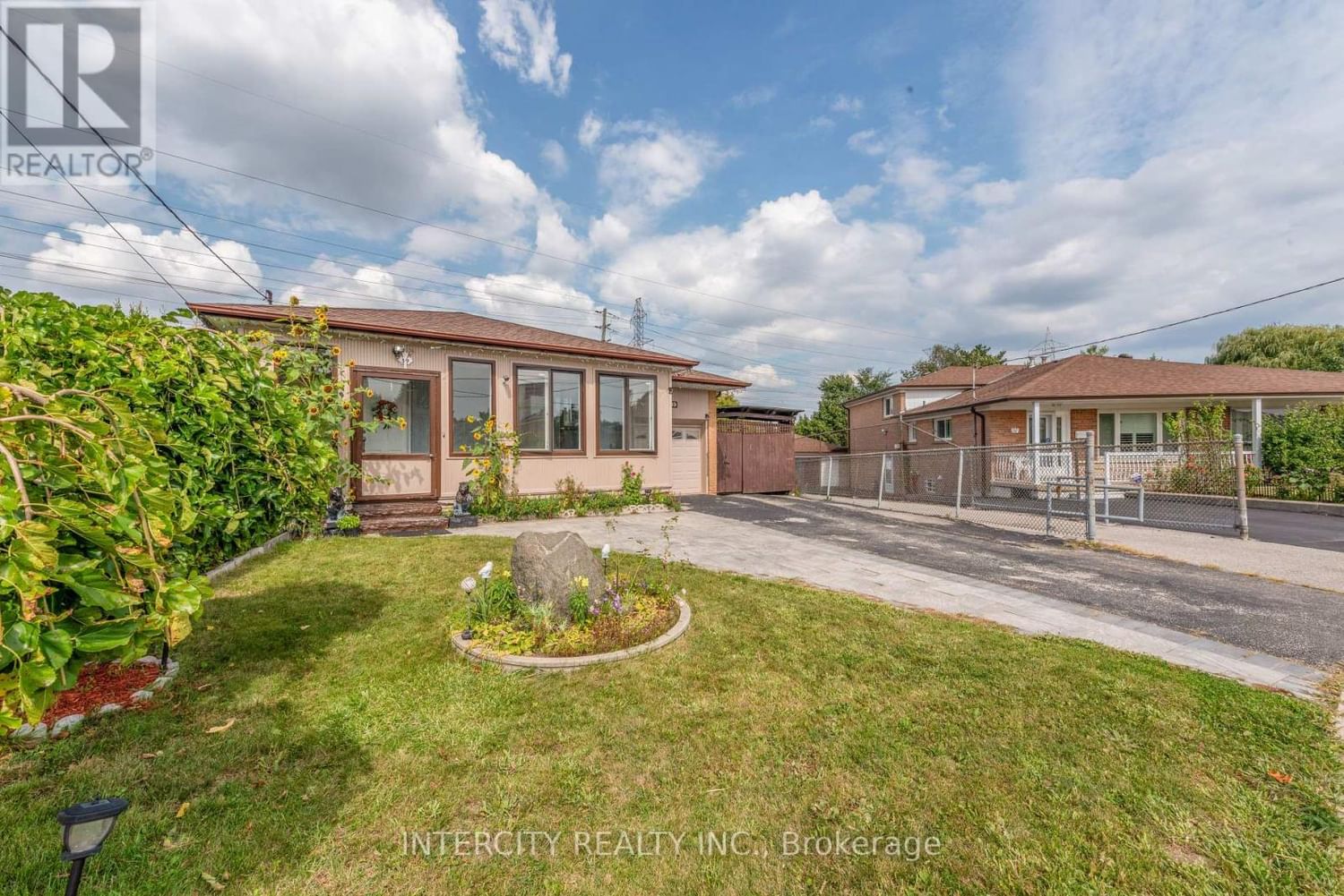 39 WILMONT DR Image 37