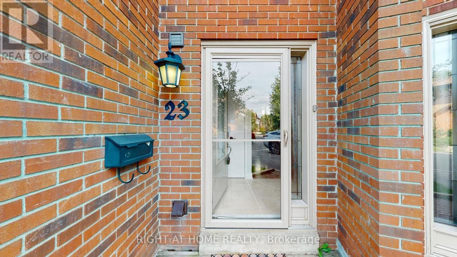 #23 -4165 FIELDGATE DR S Image 29