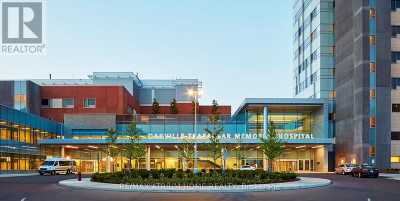 Image #1 of Restaurant for Sale at 3001 Hospital Gate, Oakville , Ontario