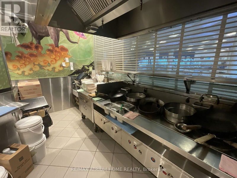 Image #1 of Restaurant for Sale at 3001 Hospital Gate, Oakville , Ontario