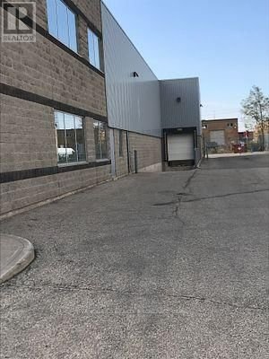 Image #1 of Commercial for Sale at 73 Hale Rd, Brampton, Ontario