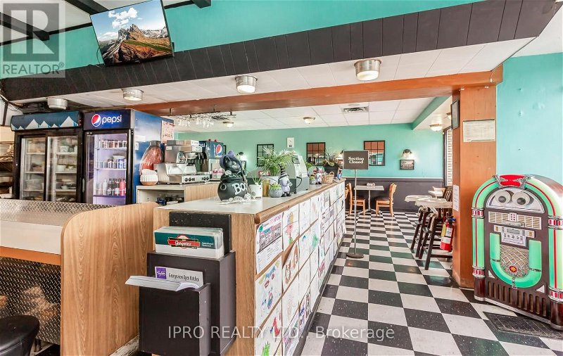 Image #1 of Restaurant for Sale at 154 Guelph St S, Halton Hills, Ontario
