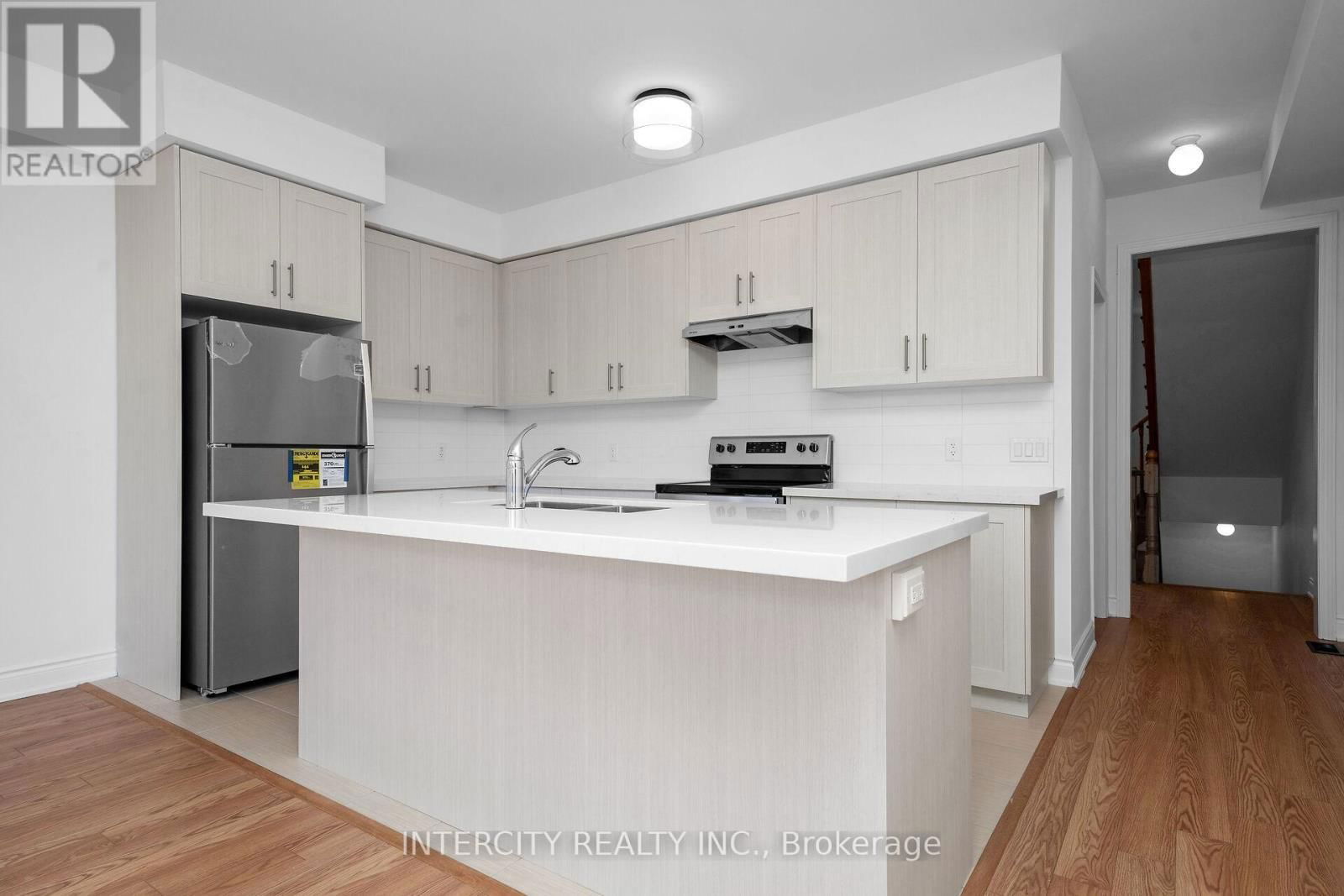 20 TARMOLA PARK COURT Image 11