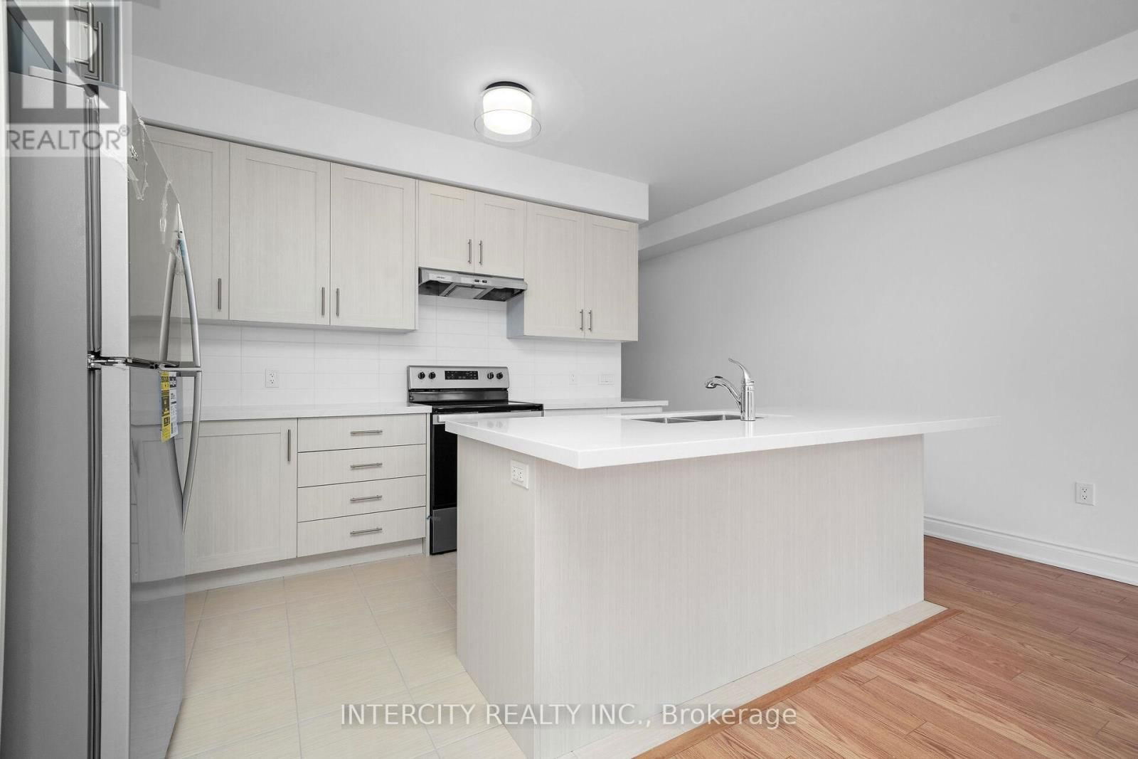 20 TARMOLA PARK COURT Image 13