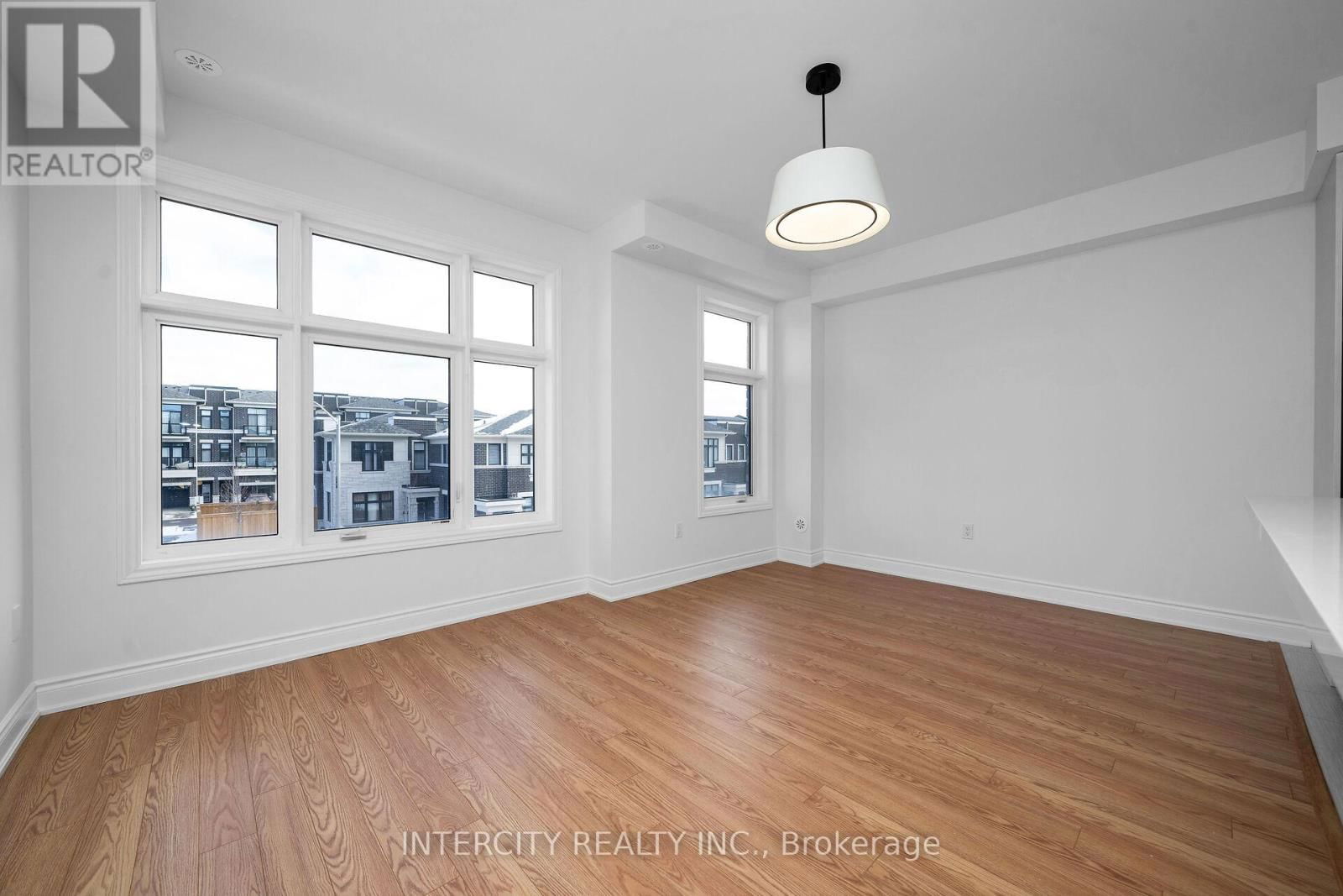 20 TARMOLA PARK COURT Image 16