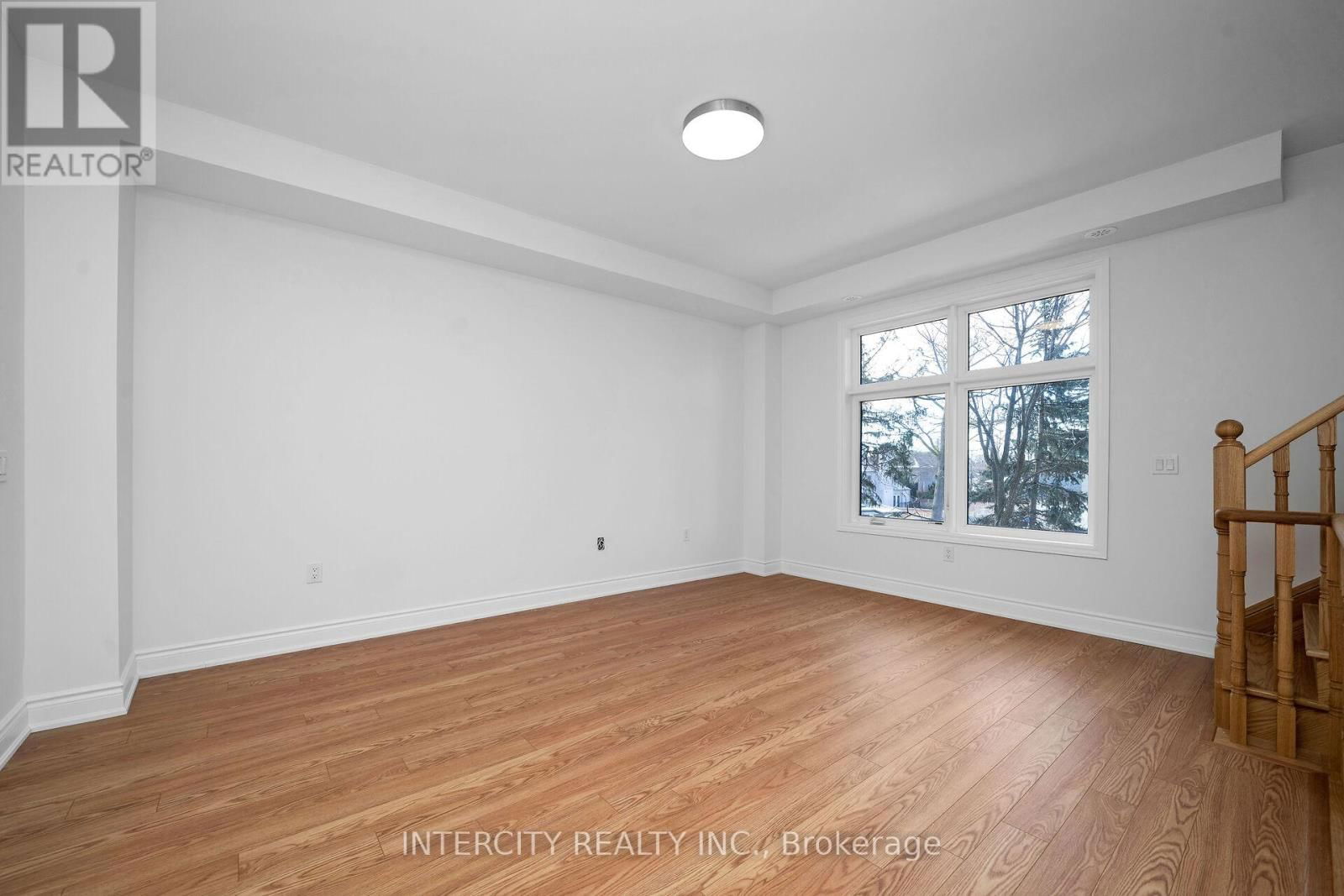 20 TARMOLA PARK COURT Image 17