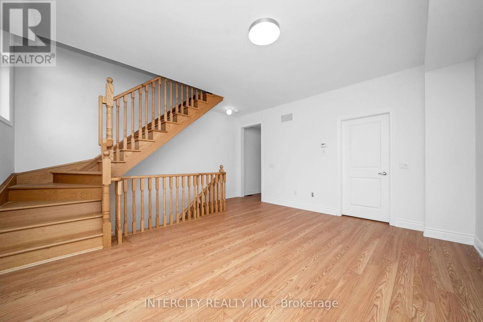 20 TARMOLA PARK COURT Image 18