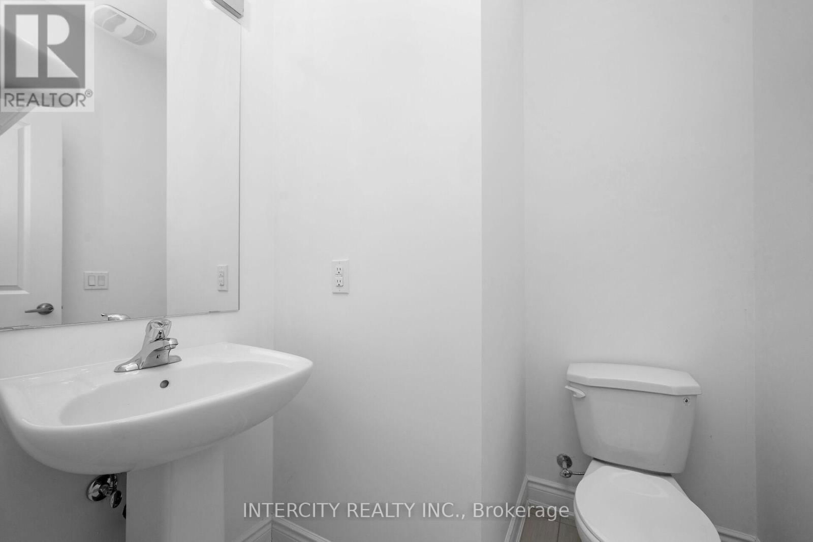 20 TARMOLA PARK COURT Image 19