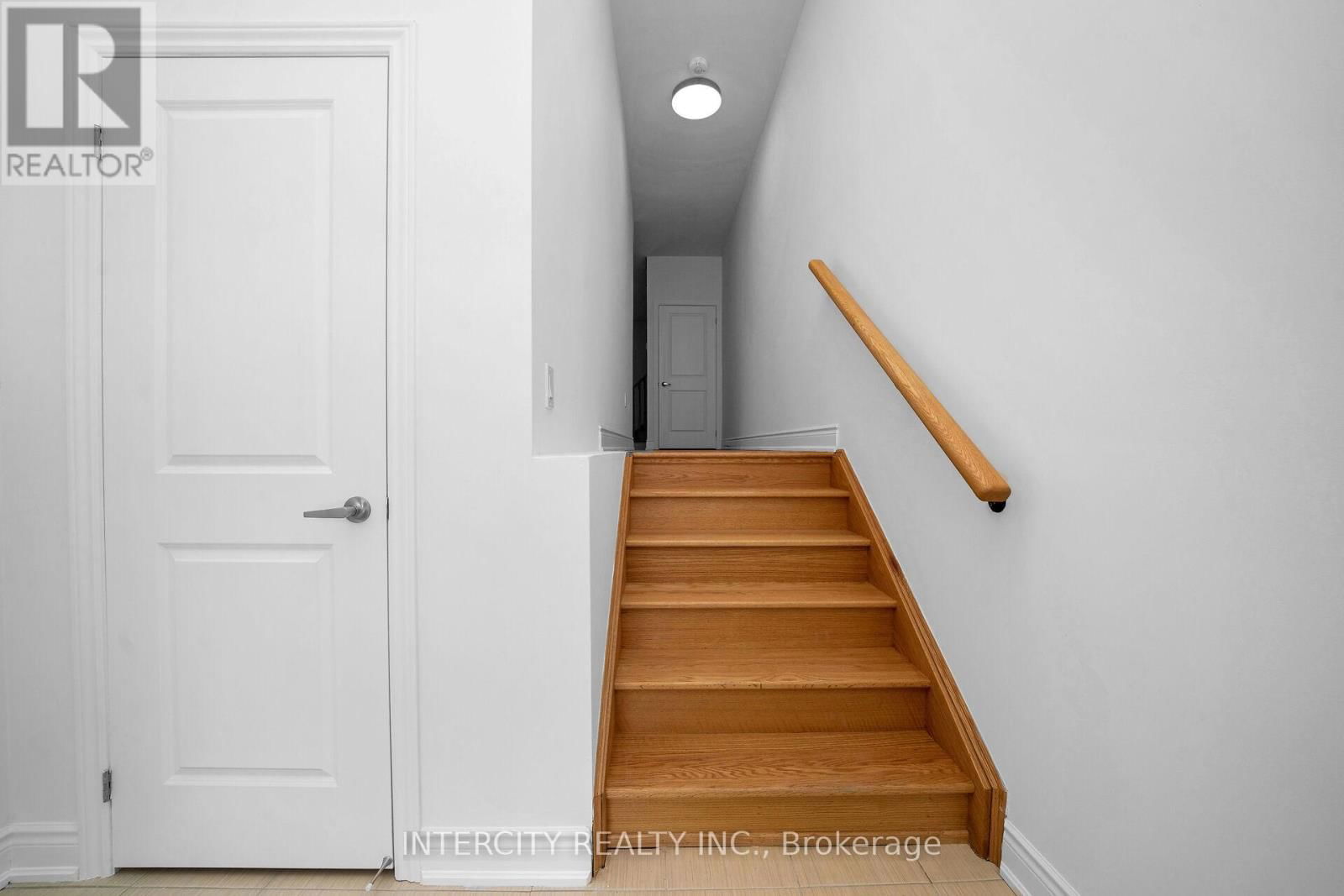 20 TARMOLA PARK COURT Image 4