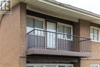 Image #1 of Commercial for Sale at #4 -2350 Queensway Dr, Burlington, Ontario