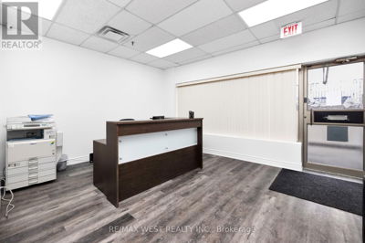 Commercial for Rent in Ontario