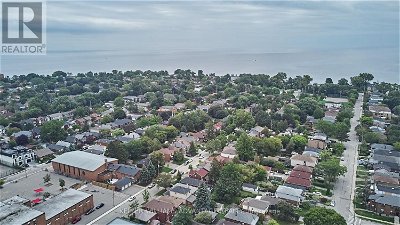 Image #1 of Commercial for Sale at 3039 Lake Shore Blvd W, Toronto, Ontario