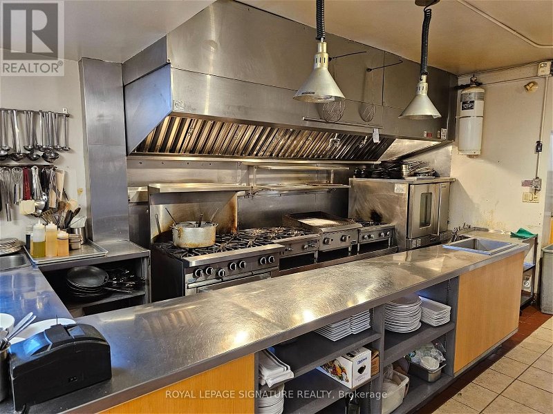 Image #1 of Restaurant for Sale at 199 Broadway Ave, Orangeville, Ontario