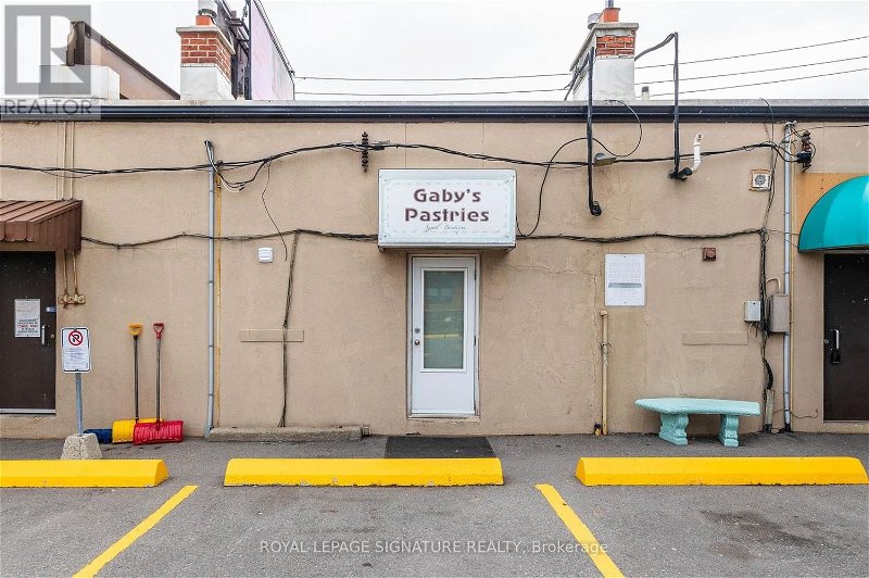 Image #1 of Restaurant for Sale at 3588 Dufferin St, Toronto, Ontario