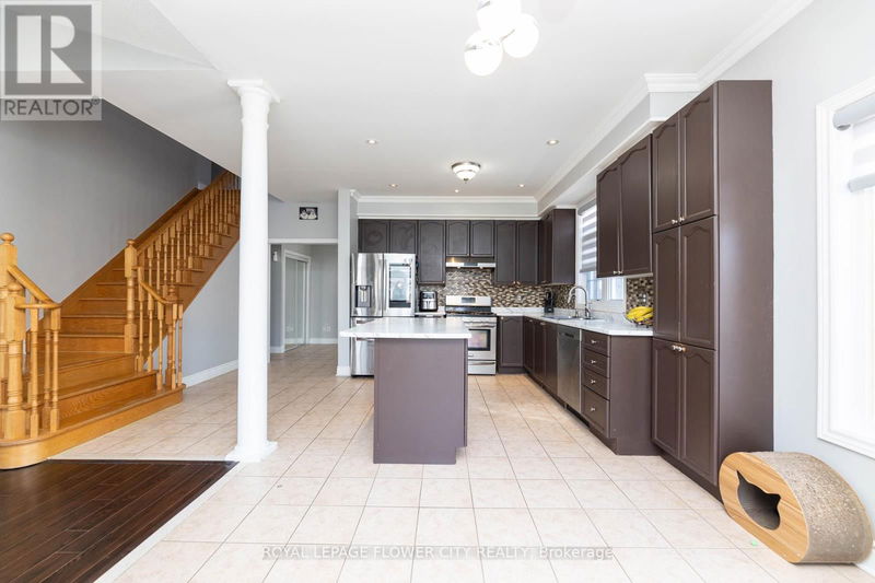 39 Charger Lane  Brampton (Fletcher's Meadow), L7A3C3 | Image 13