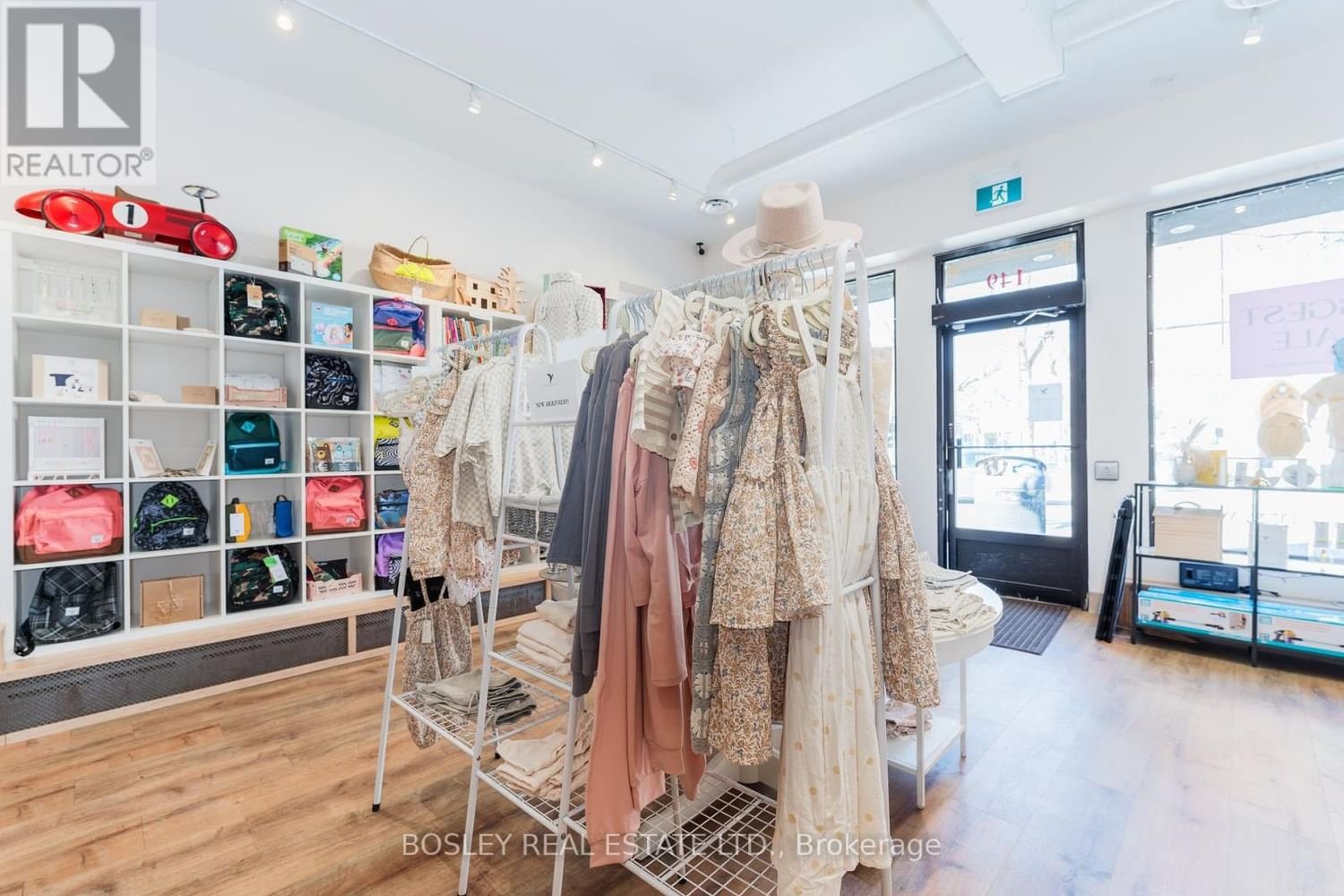 #MAIN -149 RONCESVALLES AVE Image 5
